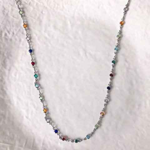 Choker rainbow prateada
