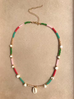 Colar cristais com búzio e pedra natural