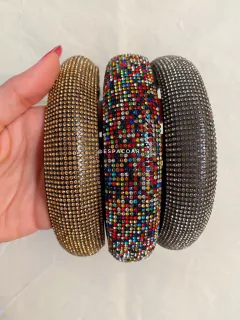 Tiara com aplicação  na internet