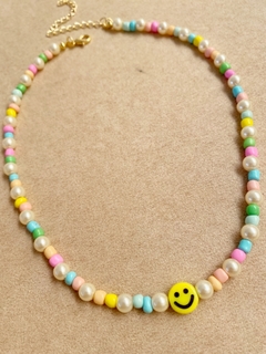 colar de smile tons pastéis - comprar online