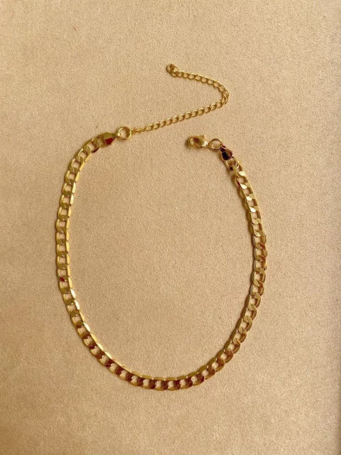 Choker corrente dourada folheada a ouro