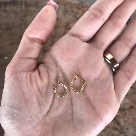 Mini argolinha trançada