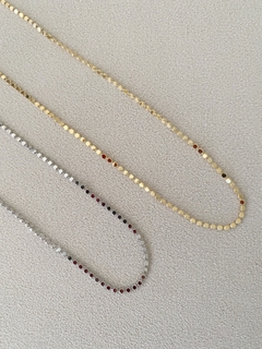 colar mini bolinhas achatadas