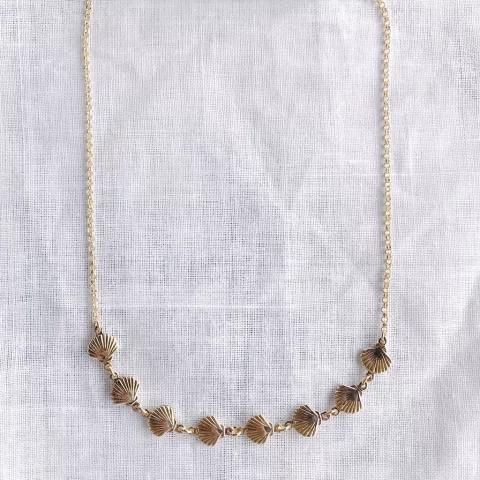 Choker mini conchinhas