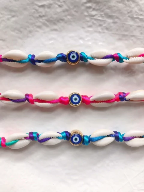 Choker neon com olho grego