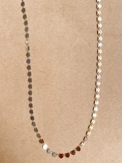 Colar comprido corações fixos  na internet