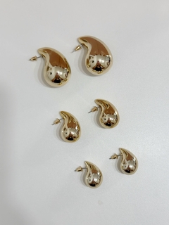 Brinco virgula (SELECIONE O TAMANHO ESCOLHIDO)