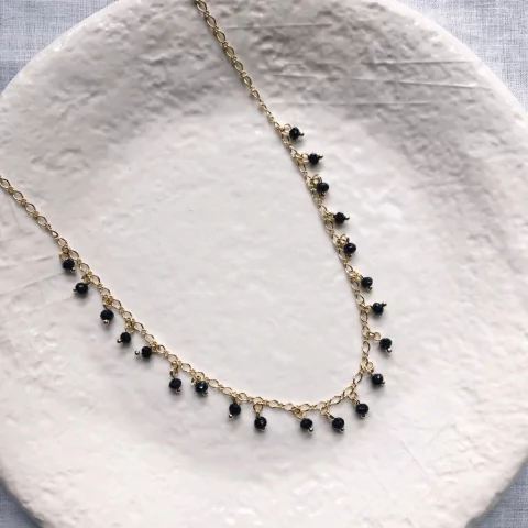 Colar pêndulo cristais negros