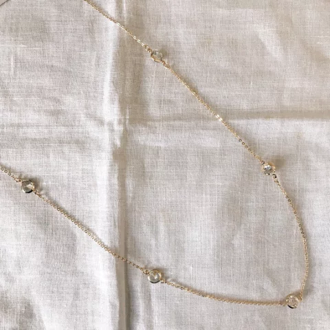 Colar longo pontos de luz dourado