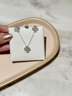 conjunto trevo de quatro folhas