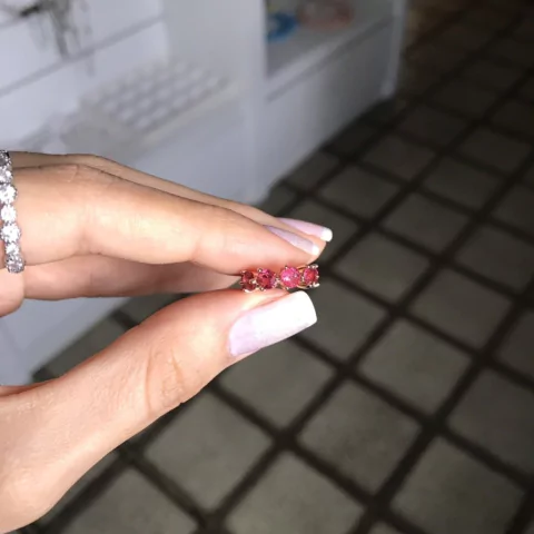 Piercing redondo rubi rosado