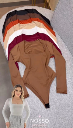 Body Manga Longa na internet