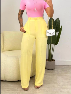 Calça Pantalona Lia na internet