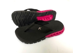 Chinelo Kenner na internet