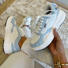 Vans ULTRARANGE Neo na internet