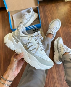 Novo Adidas Feminino na internet