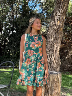 Vestido sin manga con volados en cuello