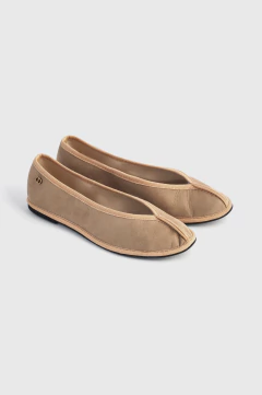Berry Beige