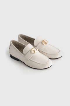 Gaura Off White