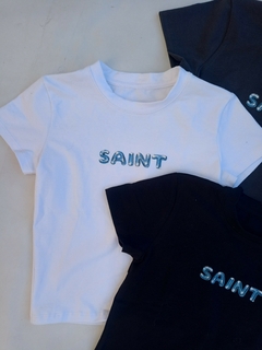 Baby Tee Saint - comprar online