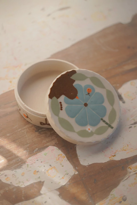 Caja pájaro flor azul - Cecilia Pina - comprar online
