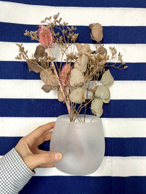 Florerito de vidrio esmerilado - Teresa Garay