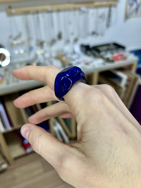 Anillo soplado de vidrio azul - Galaxia