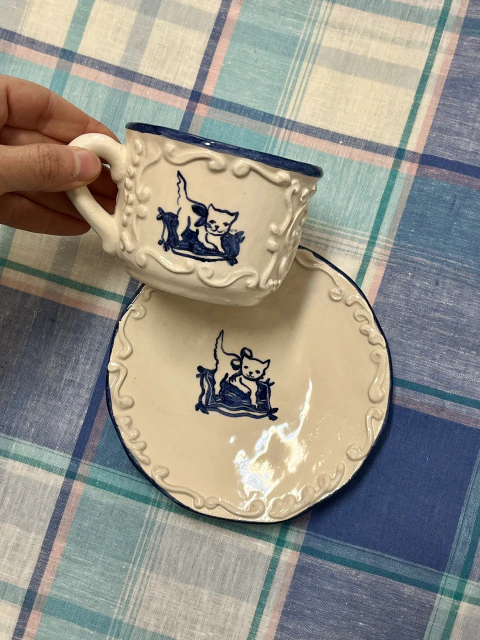 Set taza y plato ornamental gatito - Vic Asu