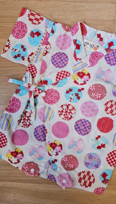 Macacão estilo Kimono Bebê Sakuras e Carpas - Kimonos Liberdade