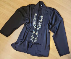 Kimono curto Preto Bordado - Manga Longa - comprar online