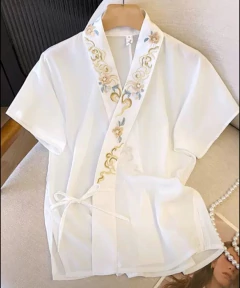 Kimono Curto Bordado Manga Curta