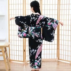 Imagem do Yukata Feminina Preta Com Estampa De Pavão - Tam Único
