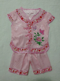 Conjunto Oriental Infantil Bordado Rosa Moranguinhos