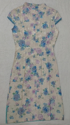 Vestido Oriental Flores e Borboletas - comprar online