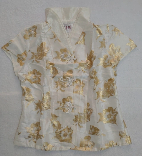 Blusa Oriental Branca Com Estampa Flor