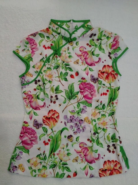 Blusa Oriental Floral