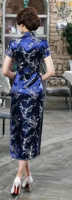 Vestido Longo Com Estampa Flor de Cerejeira Azul Marinho - loja online