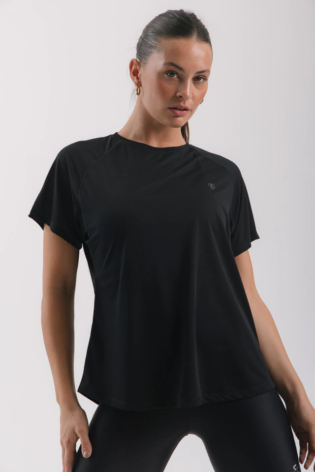 REMERA MIRA