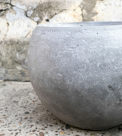 MACETA CORFU GRIS - Compañia Nativa