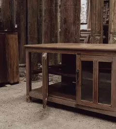 MUEBLE BAJO PUERTA VIDRIO - Compañia Nativa