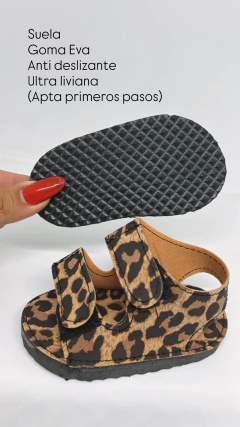 Sandalias para bebés con doble abrojo #AnimalPrint - comprar online