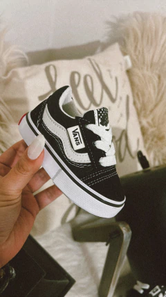 ZAPATILLAS TIPO VANS #Negra en internet