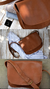 BANDOLERA DUBA CARAMELO ENCERADO