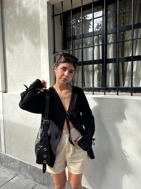 CAMISA NEGRA #ByCamiMayan