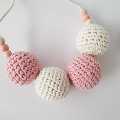 Collar de Lactancia Bolitas Rosa - comprar online
