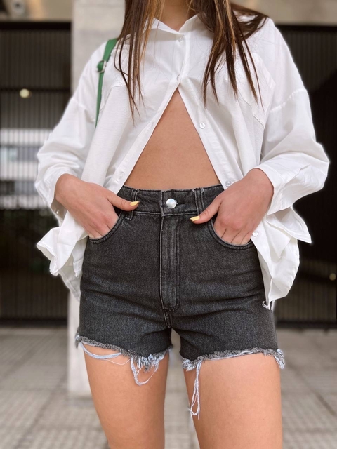 Short Lola Darck