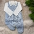 Jardineira Tricô Bebê Menino Bruno - Azul - Jardineira Body e Kit Sapatinho na internet