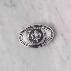 Hebilla Flor de Lis 60x40mm- con lonja - comprar online