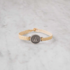 Pulsera pasante soga- Virgen de Luján en internet