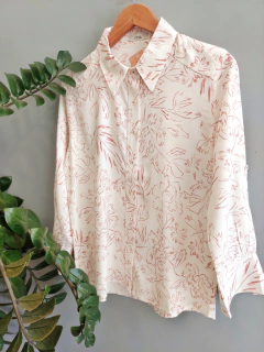 Camisa Manga 7/8 Cravos em Flor